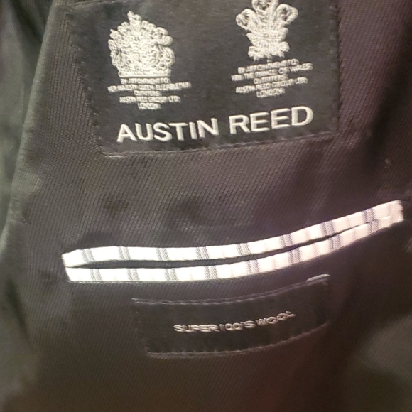 Austin Reed Gray Windowpane Wool Blazer - Picture 9 of 12